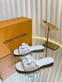 Picture of Louis Vuitton Slippers _SKULVsz35-41mnh0710543